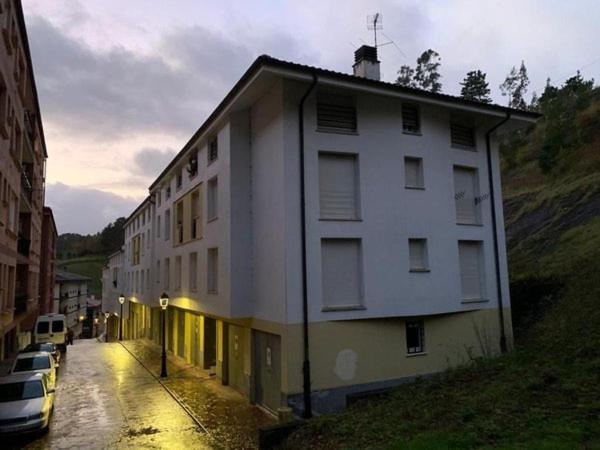 Ea Playa Montana45'Guggemhein A 200M Andando Playa Y Del Centro Pueblo Lejlighed Ea Eksteriør billede